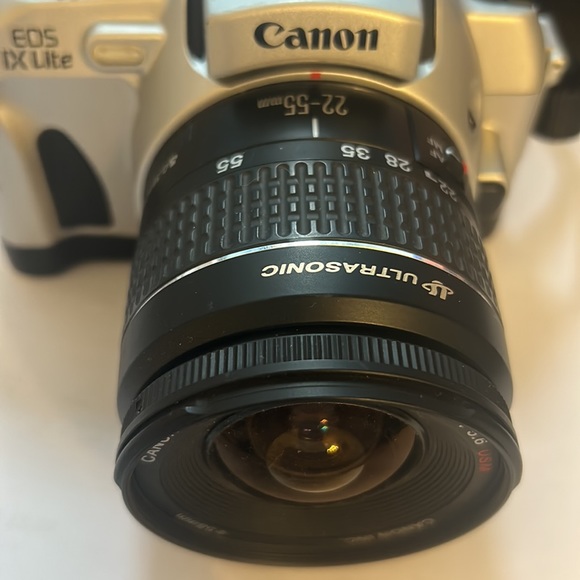Canon EOS IX Lite Camera and 22-55 mm lens - Picture 3 of 6